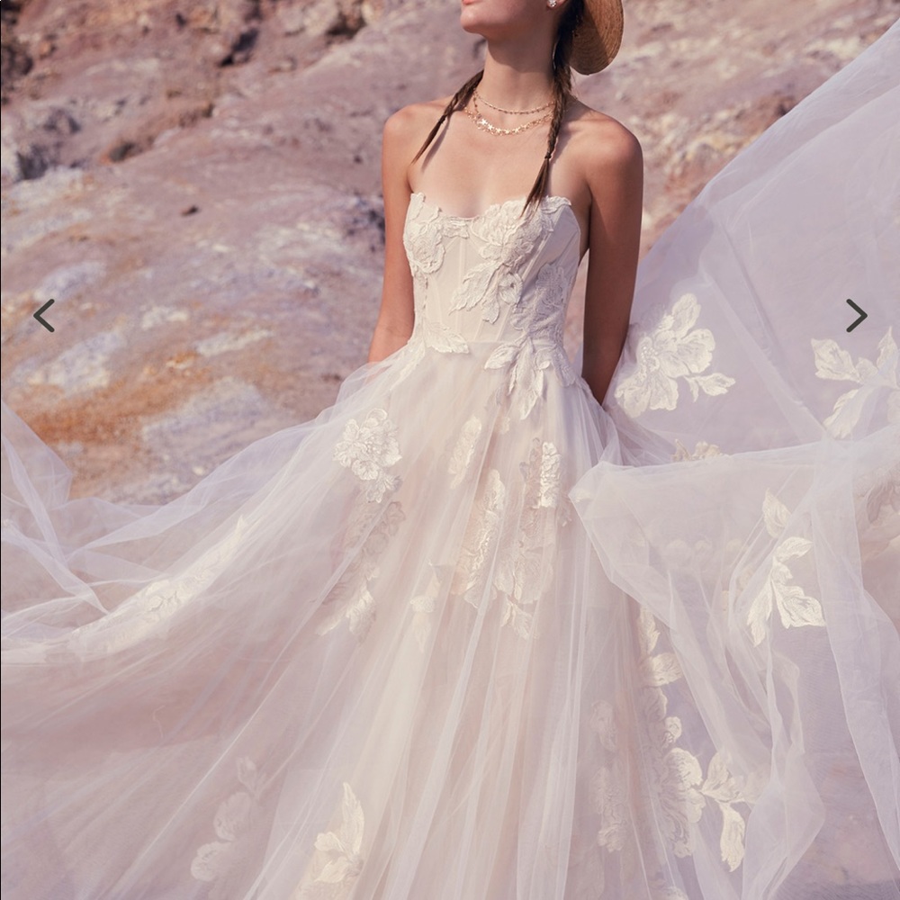 Harmony by willowby wedding gown in sunset size 6